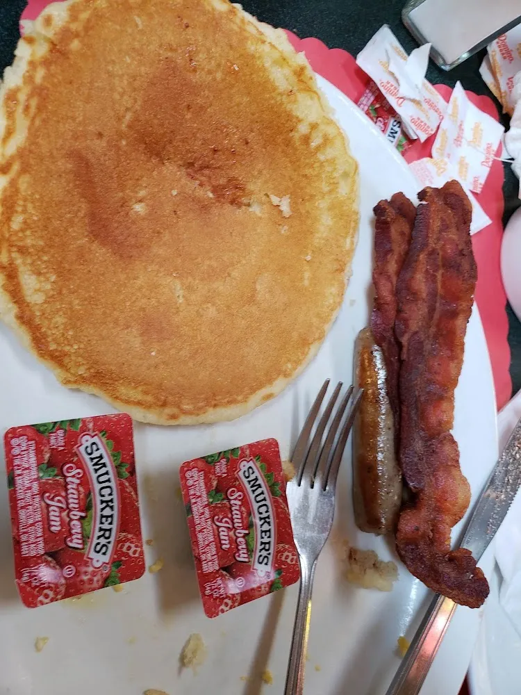 Pancakes with Scrambled Eggs and Bacon